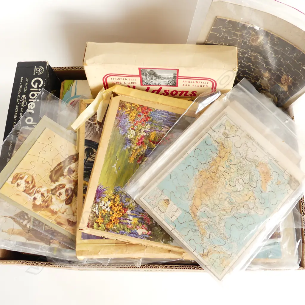 BOX LOT 25 VINTAGE JIGSAW PUZZLES Image 1++