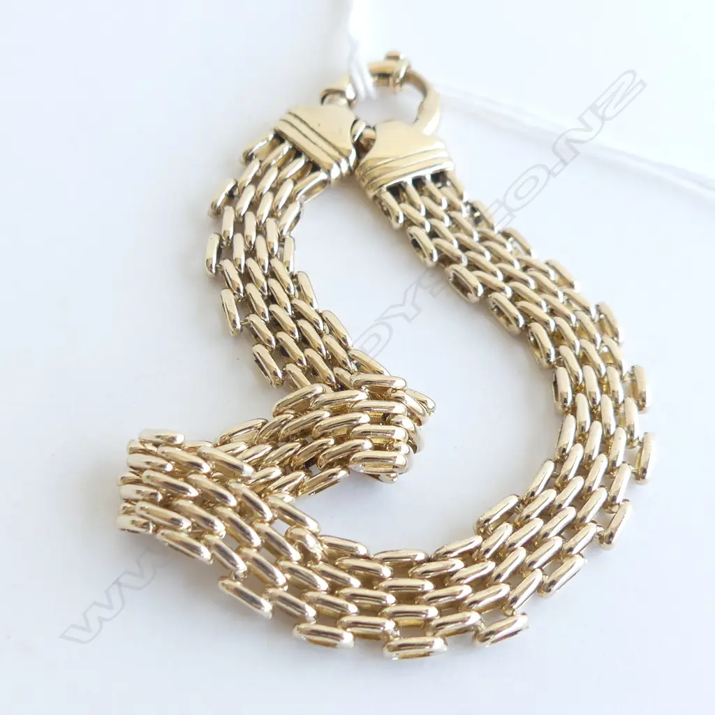 9CT GOLD GATE LINK BRACELET  21.9GMS Image 1++