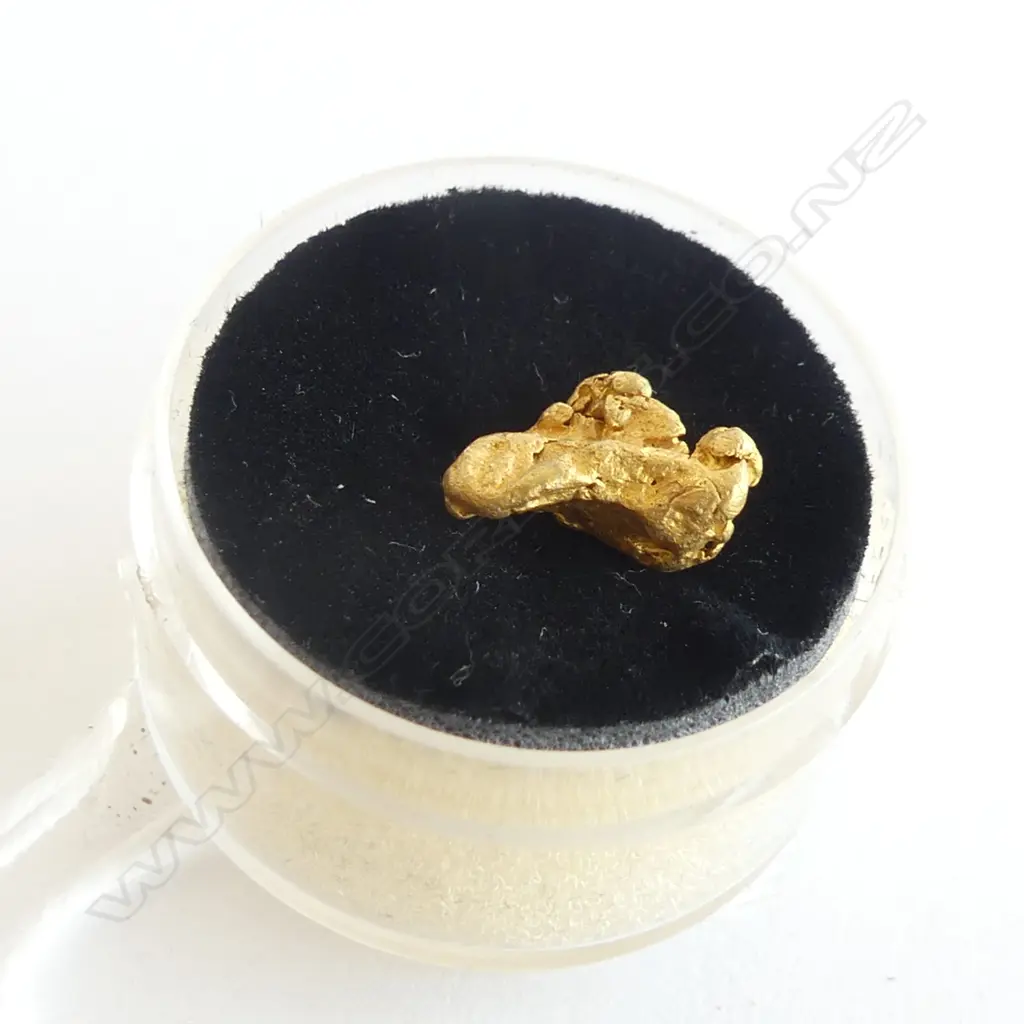 SM GOLD NUGGET 2.15GMS   Image 1++