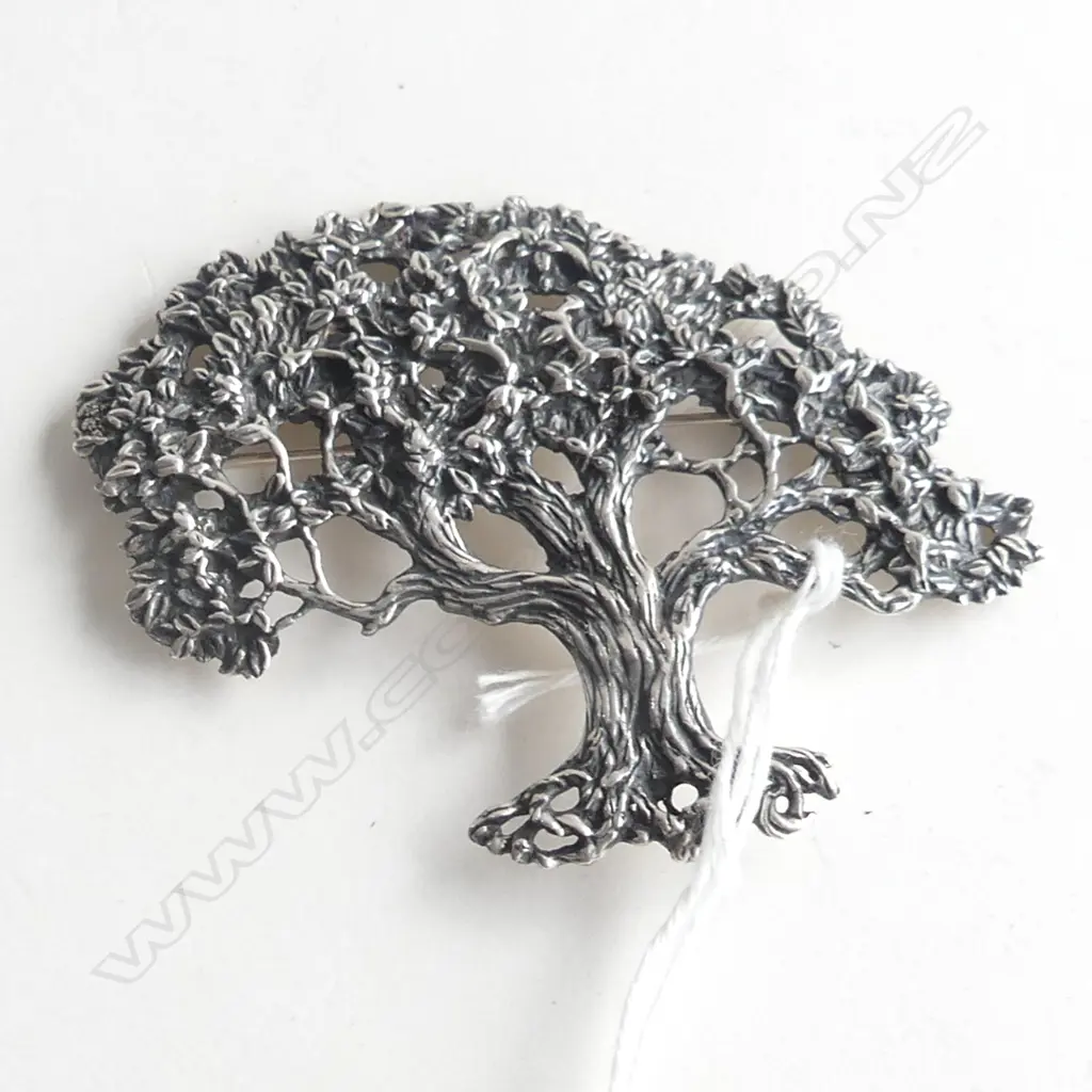 GAVIN RILEY SILVER POHUTUKAWA TREE BROOCH Image 1++