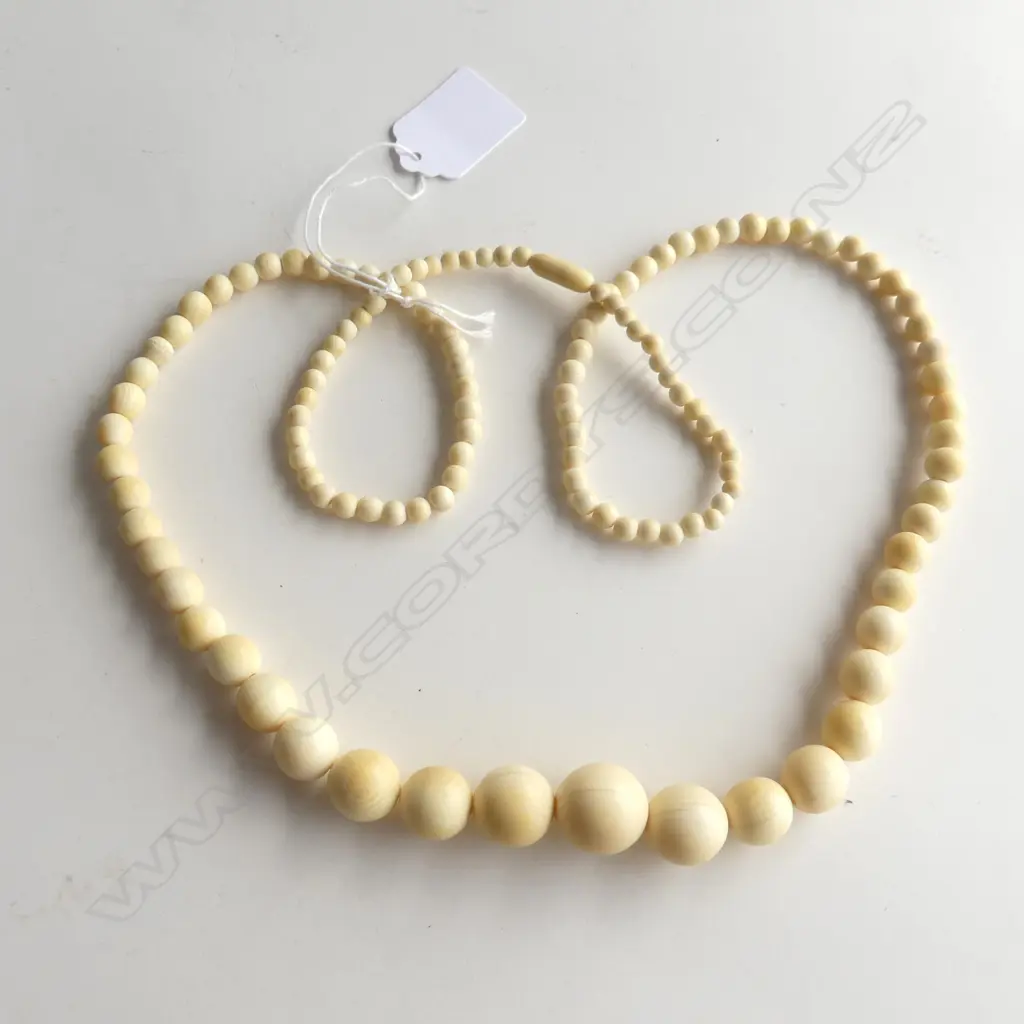 ANTIQUE IVORY LONG GRADUATING BEAD NECKLACE L.880mm Image 1++