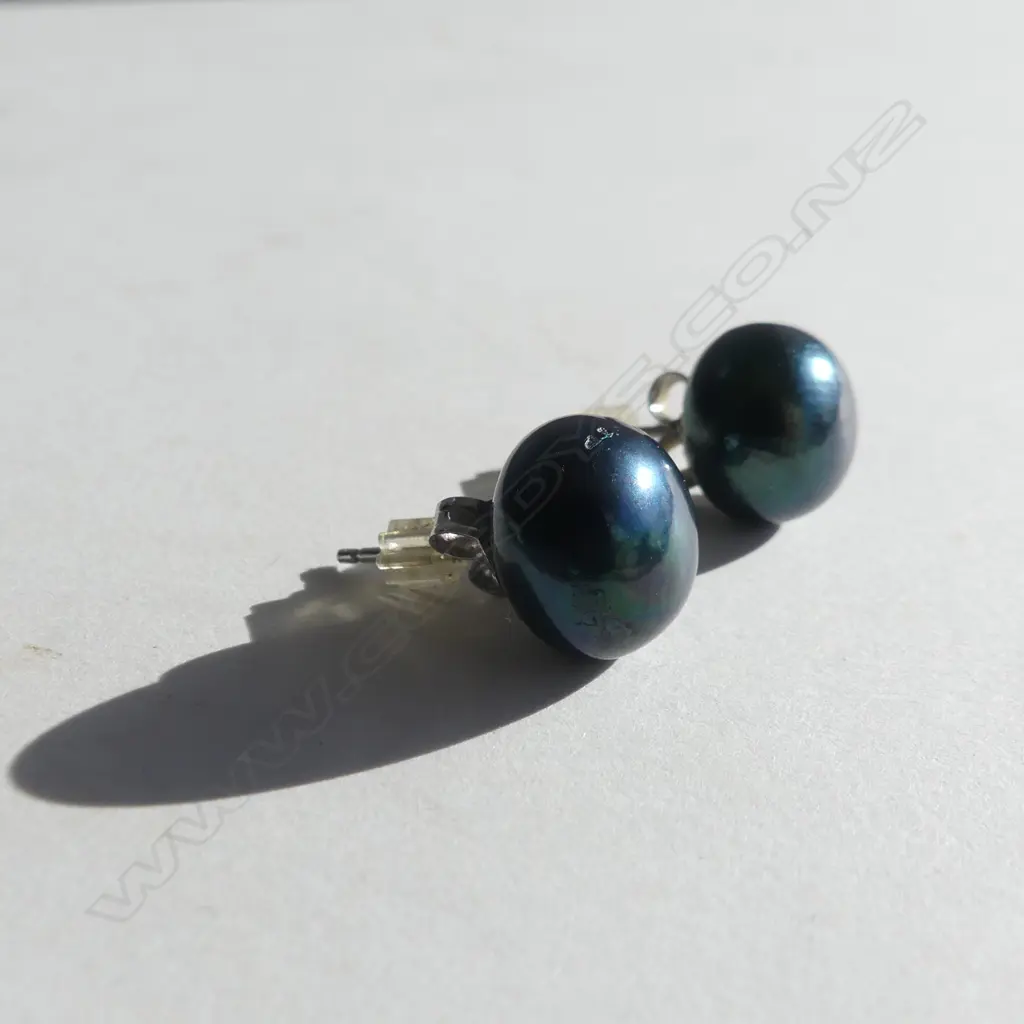 PR TAHITI CULTIVATED BLACK PEARL EARRINGS (WITH BOX & GUARANTEE) Image 1++