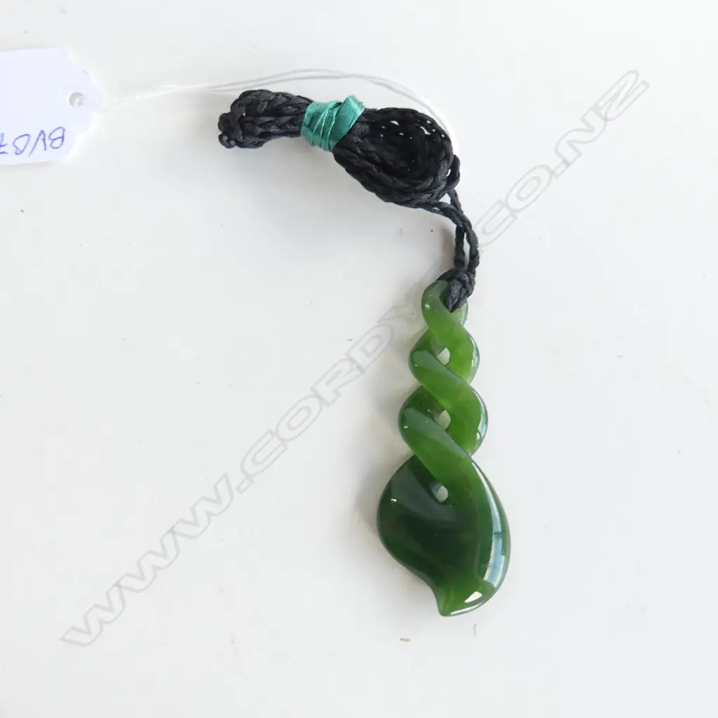 NZ POUNAMU (GREENSTONE) TRIPLE TWIST PENDANT (L65MM) ON BLACK WAXED ADJUSTABLE CORD (SYMBOL OF LOVE & FRIENDSHIP) Image 1++