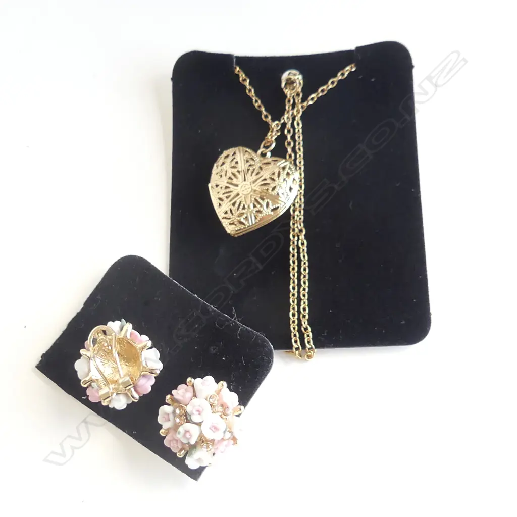 PR ROUND FLORAL CLIP OR POST EARRINGS + GOLD TONE PIERCED  HEART LOCKET PENDANT & CHAIN  Image 1++