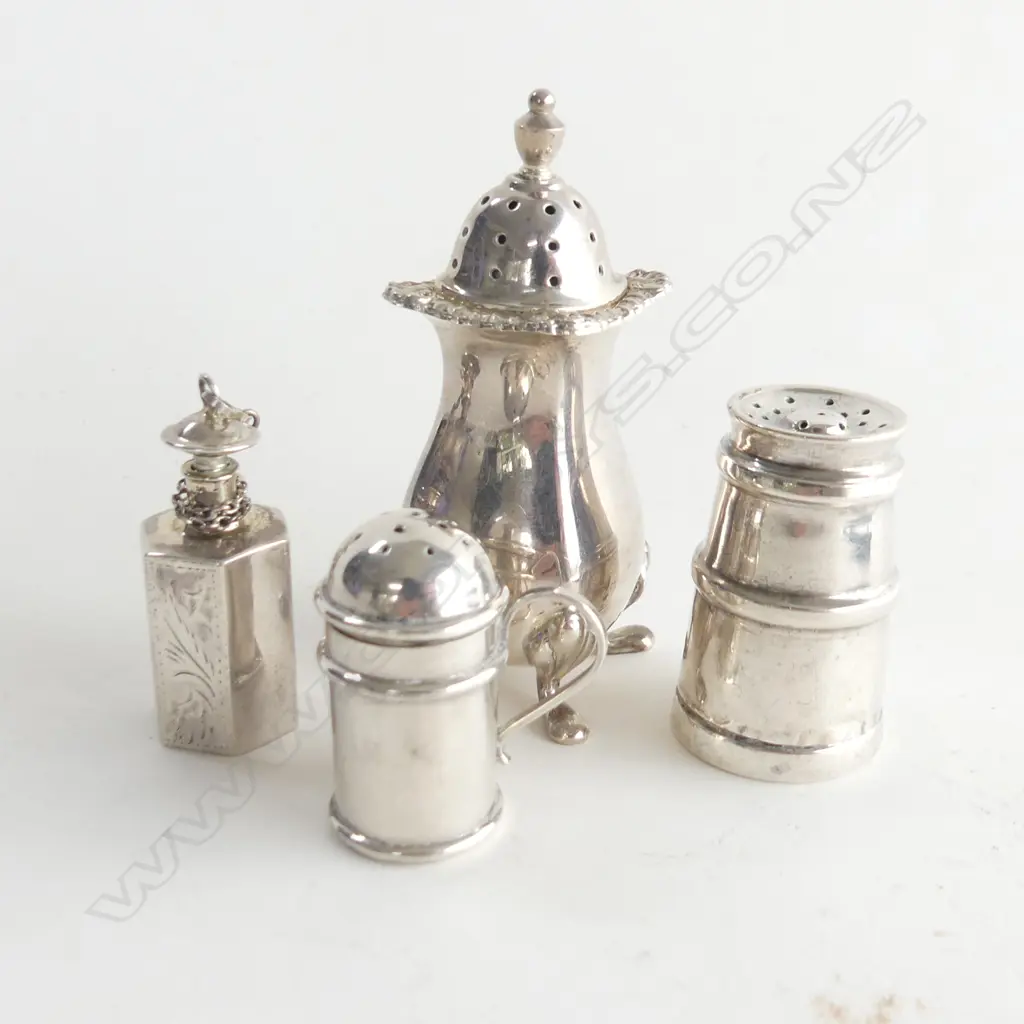 4 PCES STG; 3 PEPPERETTES (2 NOVELTY) + MINIATURE PERFUME BOTTLE 70 GRAMS Image 1++
