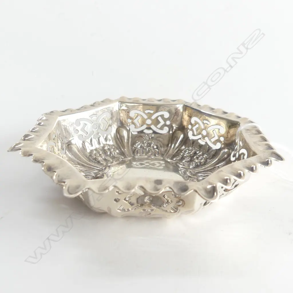 STG SILVER PIERCED OCTAGONAL DISH B'HAM 1902 56 GRAMS Image 1++