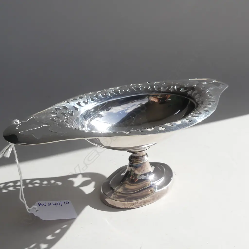OVAL PEDESTAL STG SILVER DISH B'HAM 1907 162 GRAMS (weighted) W.215mm Image 1++