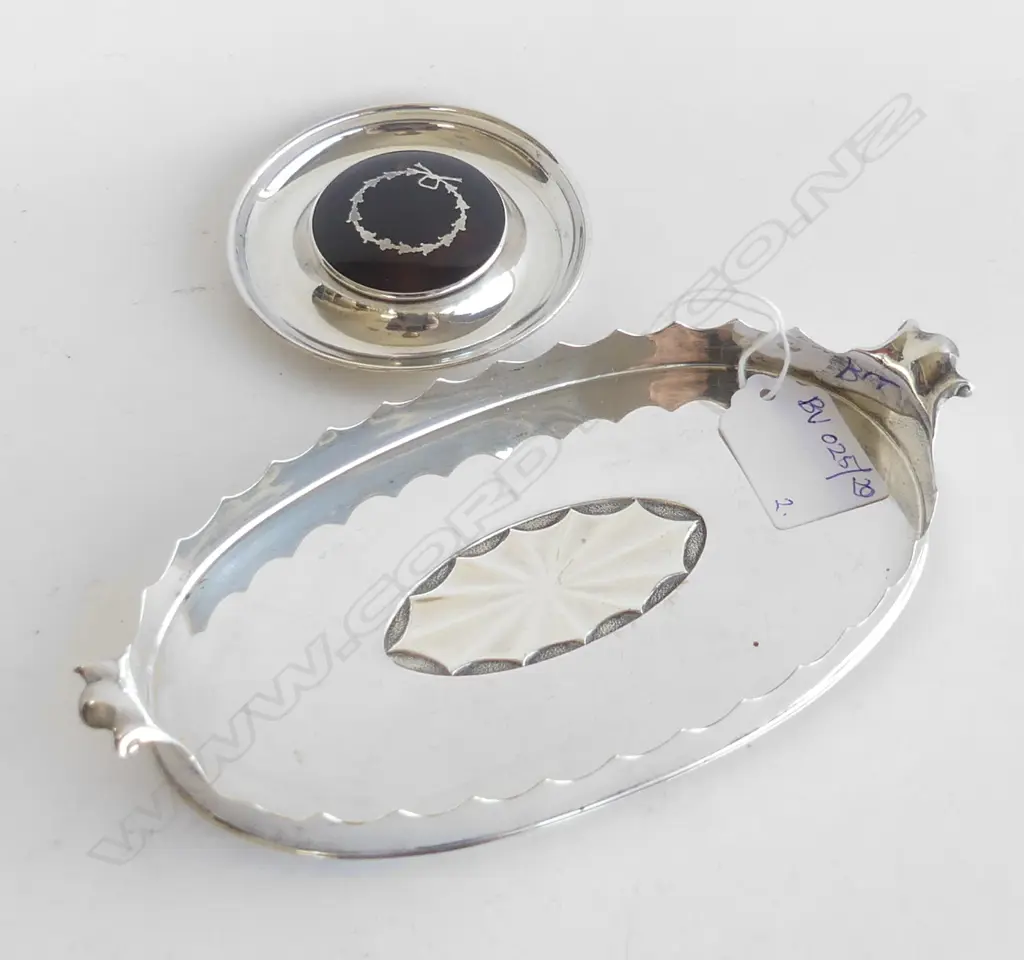 STG SILVER TRAY + DISH w. TORTOISESHELL DETAIL 122 GRAMS Image 1++
