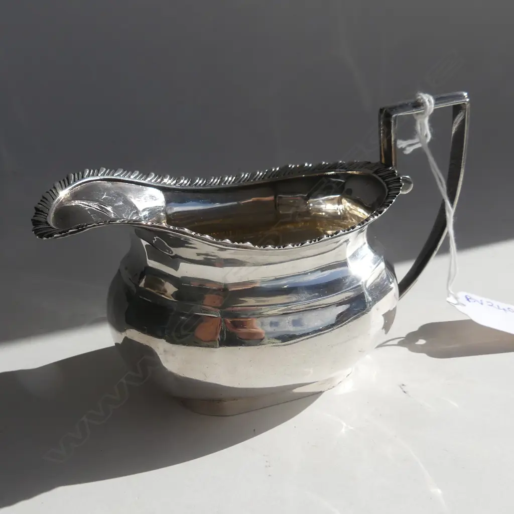 STG SILVER MILK JUG CHESTER 1895 118 GRAMS Image 1++