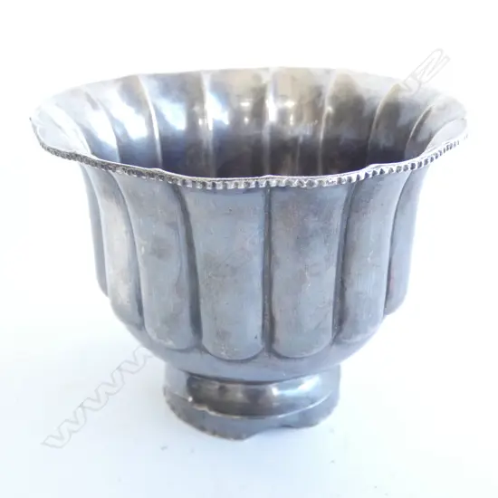 STG SILVER SCALLOPED BOWL DIA 120MM - MARKED 'PURE' 136GMS