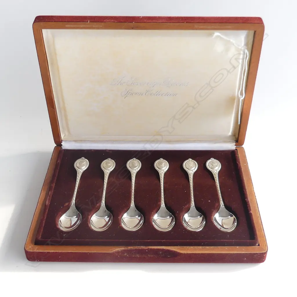 BOXED SET 6 STG SILVER 'THE SOVEREIGN QUEENS' SPOON COLLECTION  149GMS Image 1++