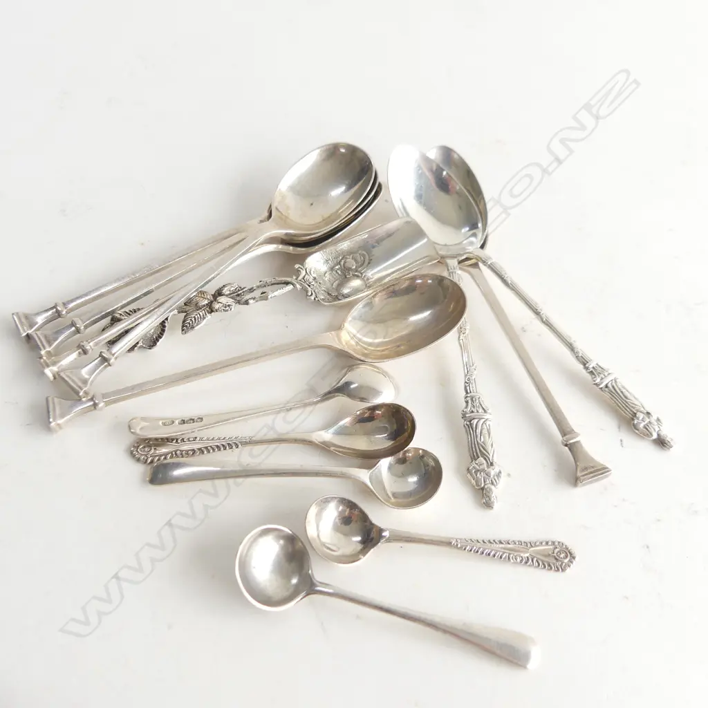 14 STG SILVER SPOONS; 6 NAIL HEAD TEA SPOONS, PR APOSTLE, 835 SILVER SCOOP, 5 MUSTARD 115 GRAMS Image 1++