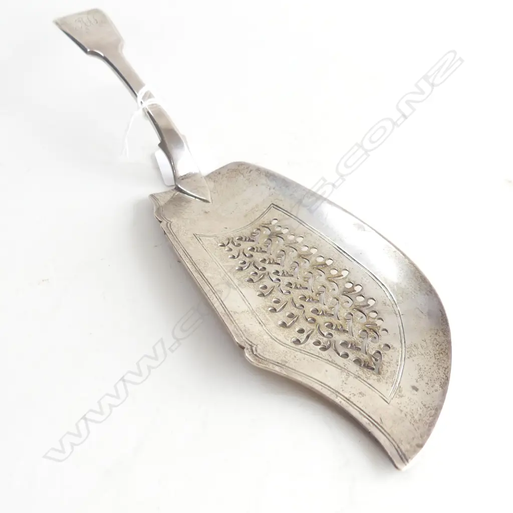 STG SILVER FISH SLICE LONDON 1839 183 GRAMS Image 1++