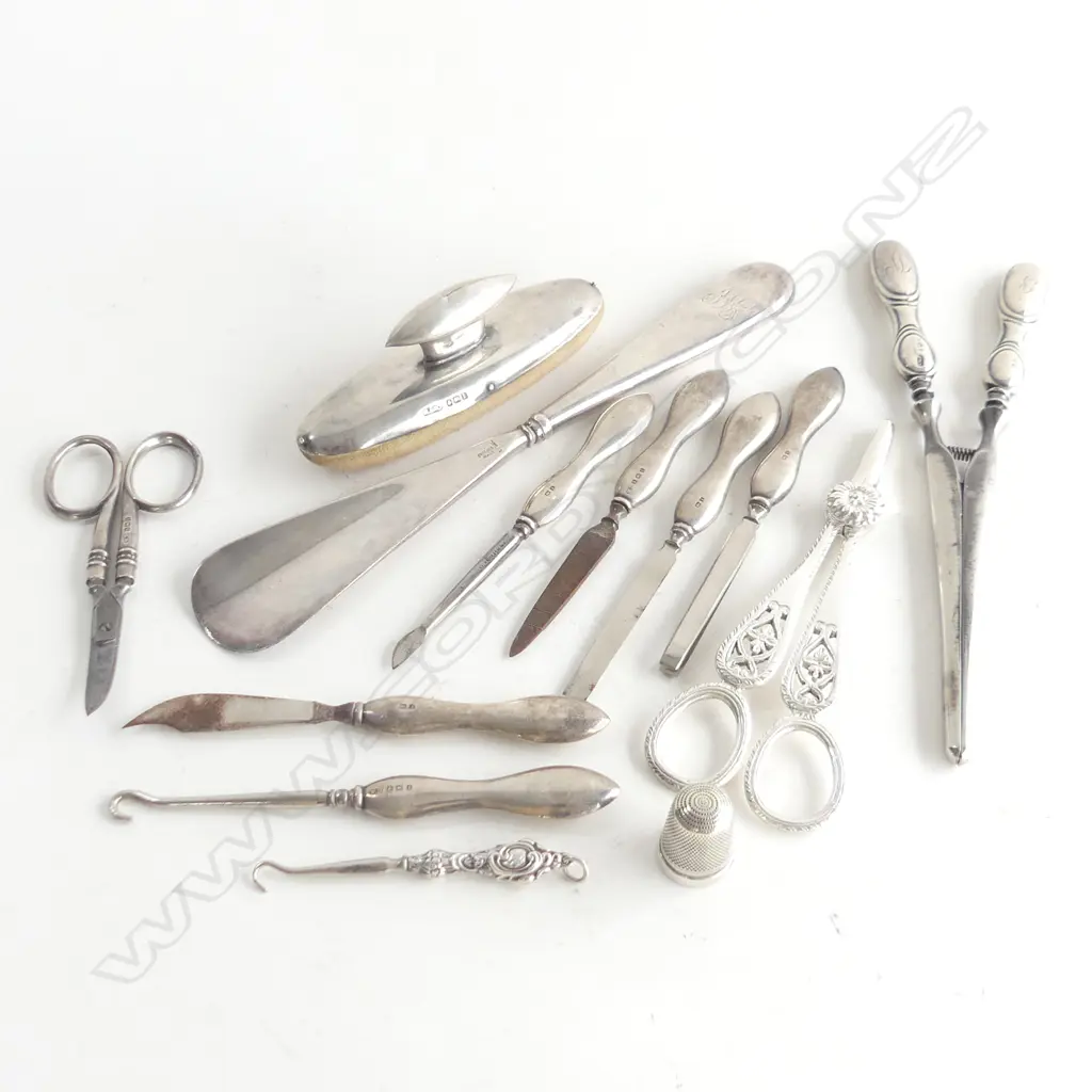 13 PCES ASST. STG MANICURE SET ETC; NAIL BUFF, SHOE HORN, GLOVE STRETCHER, 2 PRS SCISSORS ETC Image 1++