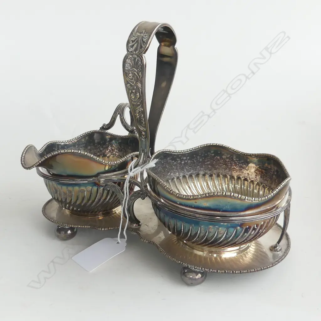 SILVER PLATE SUGAR AND CREAMER IN STAND Image 1++
