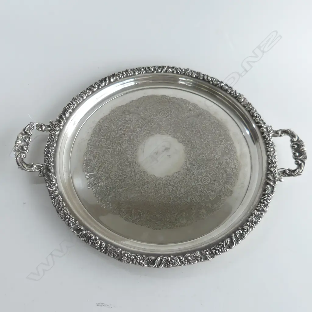 LARGE SILVER PLATE TRAY 415mm dia Image 1++