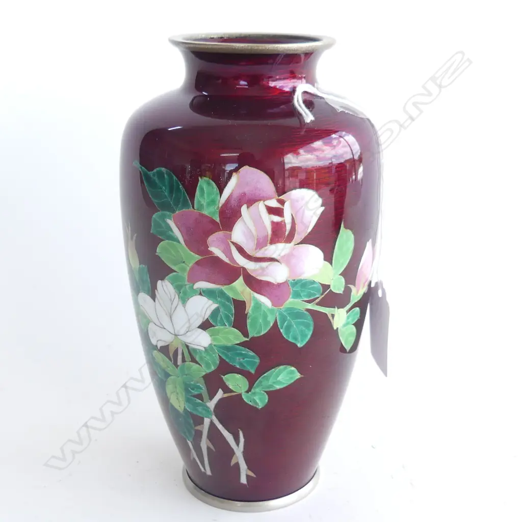JAPANESE RED CLOISONE VASE WITH ROSES 185MM Image 1++