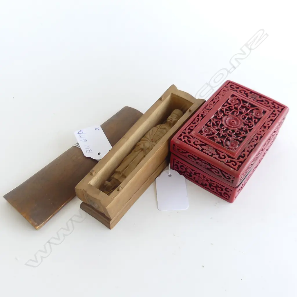 CINNABAR STYLE LIDDED BOX & CARVED WOODEN ORIENTAL TOMB H.160mm Image 1++