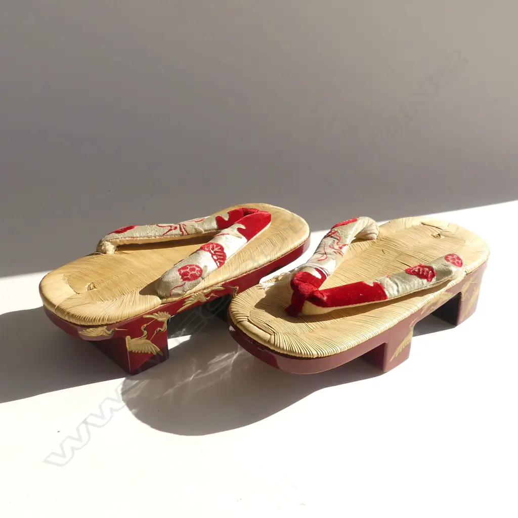 PR VINTAGE BAMBOO & LACQUER TRADITIONAL JAPANESE SHOES  Image 1++