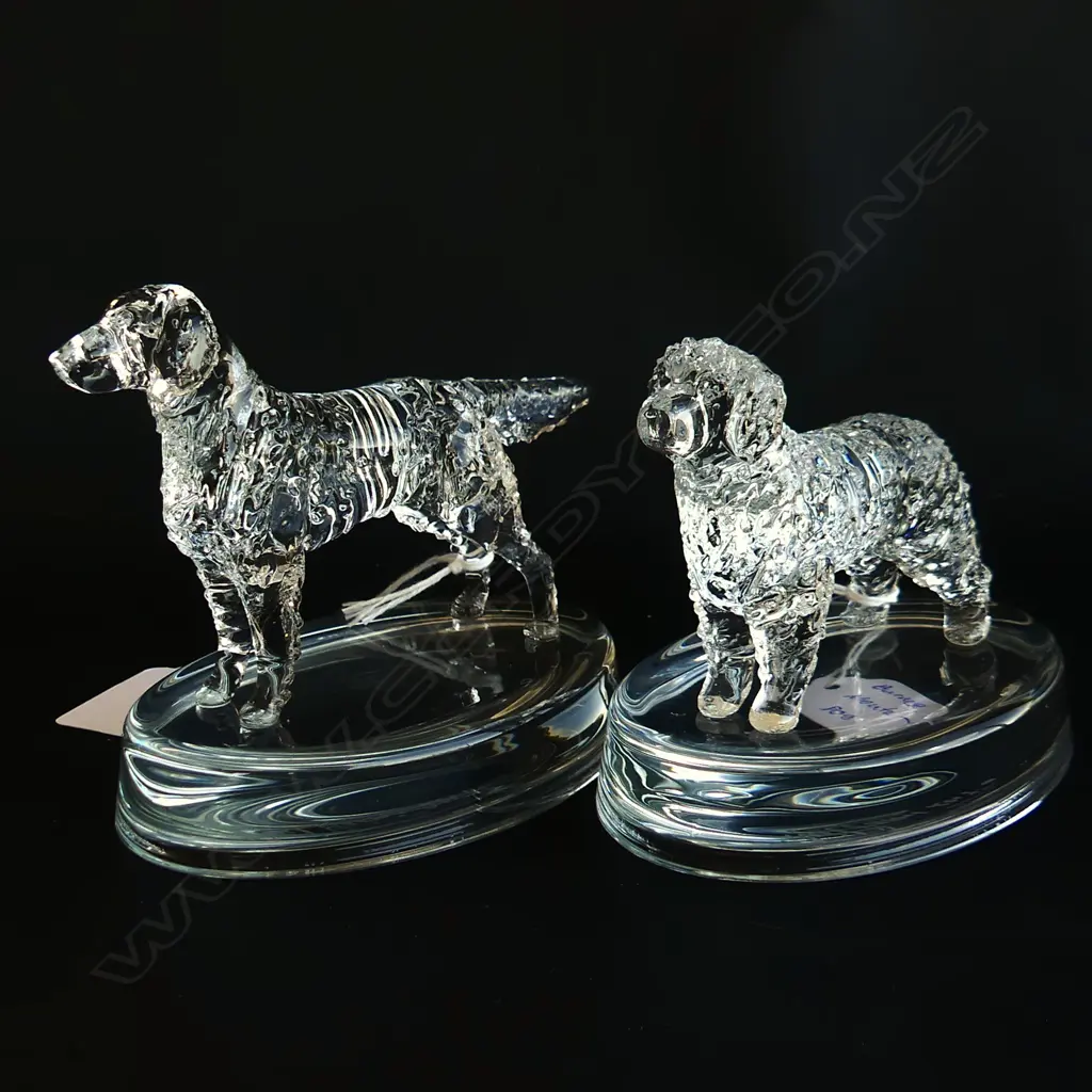 2 GLASS STATUETTES; GORDON SETTER & BURNESE MOUNTAIN - SIGNED & DATED 'NEIL HARRIS 2016/17' Image 1++