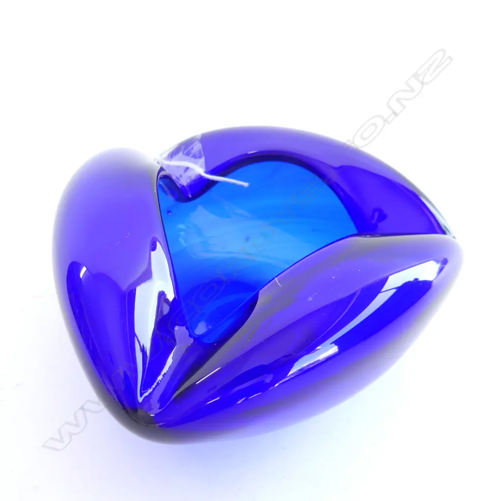 COBALT BLUE ART GLASS BOWL - ETCHED SIGNATURE TO BASE; ERIC H ? DIA 160MM Image 1++