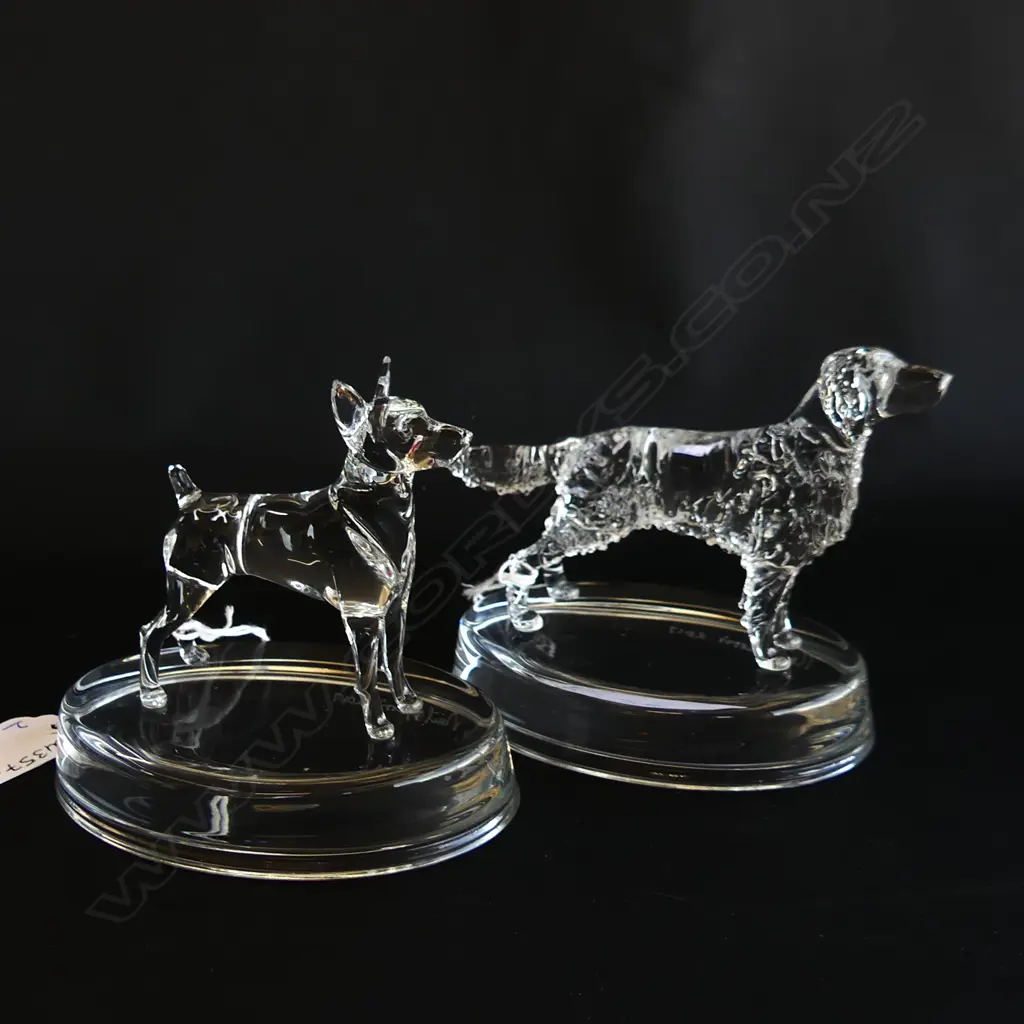 2 GLASS STATUETTES; PINCER & RETRIEVER, SIGNED NEIL HARRIS 2017 Image 1++