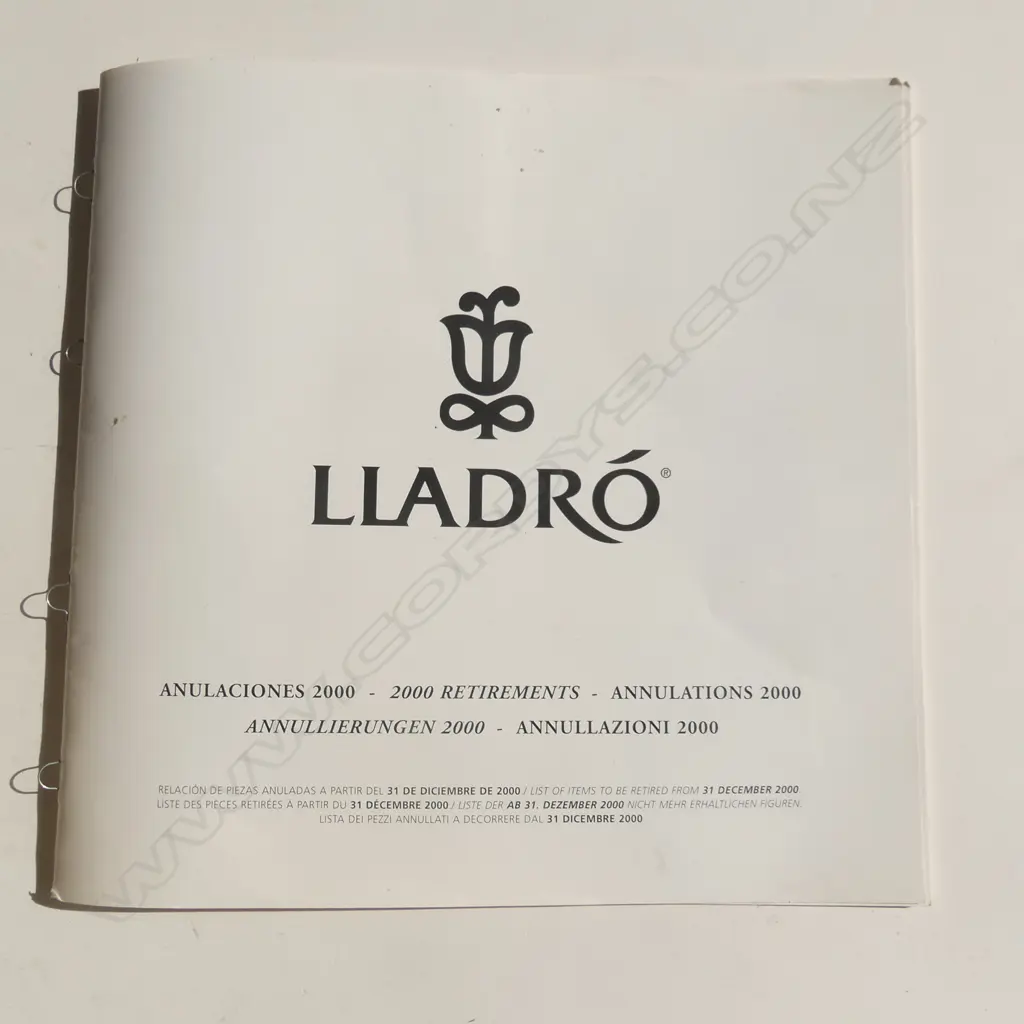LLADRO SOCIETY PLAQUE  (H165MM) + LLADRO 2000 RETIREMENTS ANNULATIONS BOOKLET ETC.. Image 1++