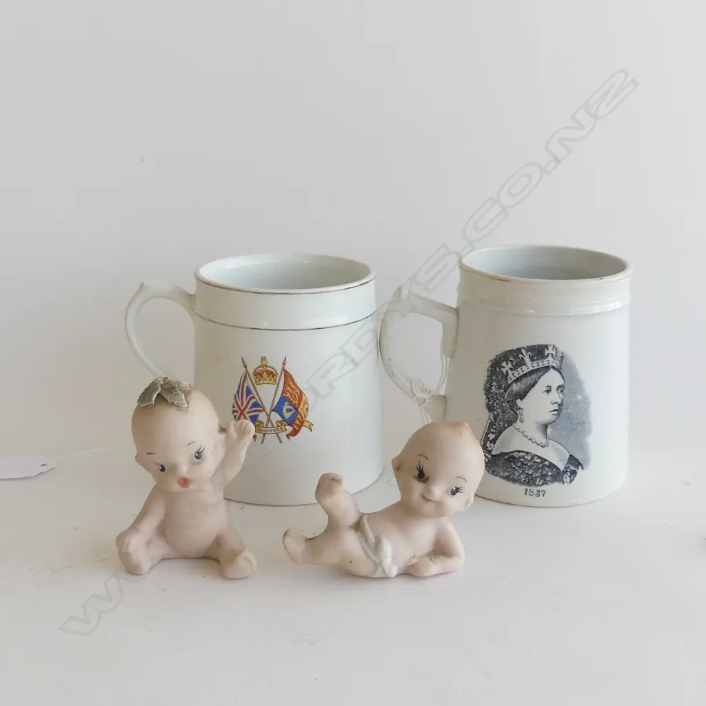 2 VINTAGE ROYAL MUGS + PR CERAMIC BABIES Image 1++