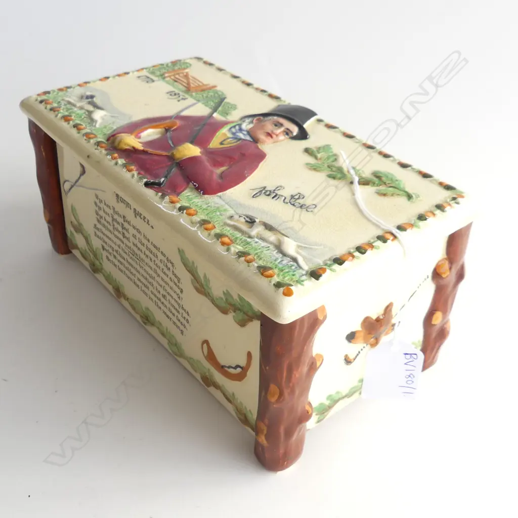 CROWN DEVON JOHN PEEL MUSIC BOX W.210mm Image 1++