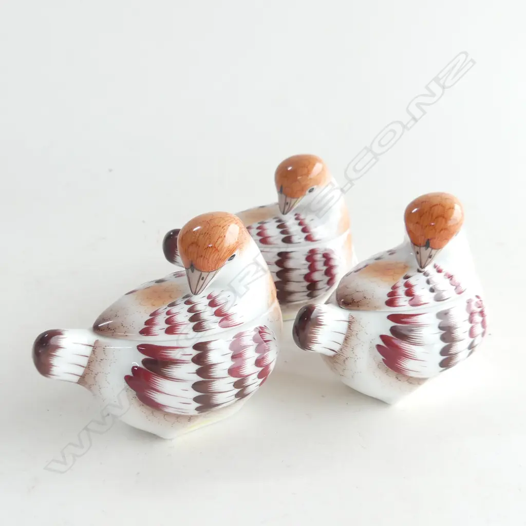 3 HEREND LIDDED BIRDS L 80 MM Image 1++