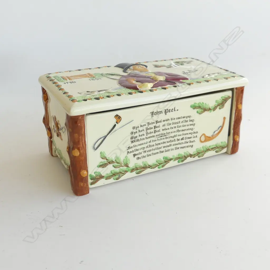 CROWN DEVON 'JOHN PEEL' MUSIC BOX W.205mm Image 1++