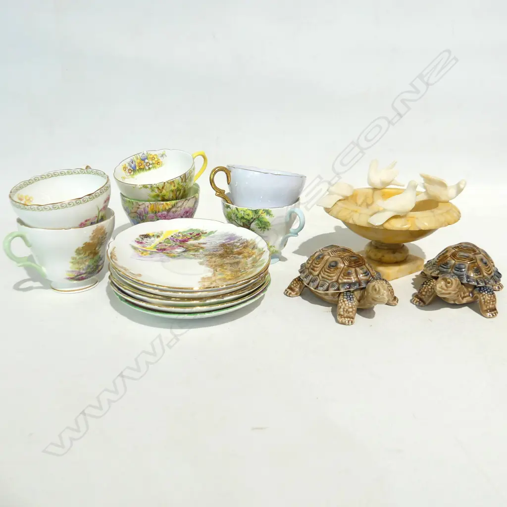 6 SMALL SHELLEY CUPS & SAUCERS; WOODLAND, ROCK GARDEN ETC + PR WADE TURTLES, ONYX BIRD BATH 120mm dia Image 1++
