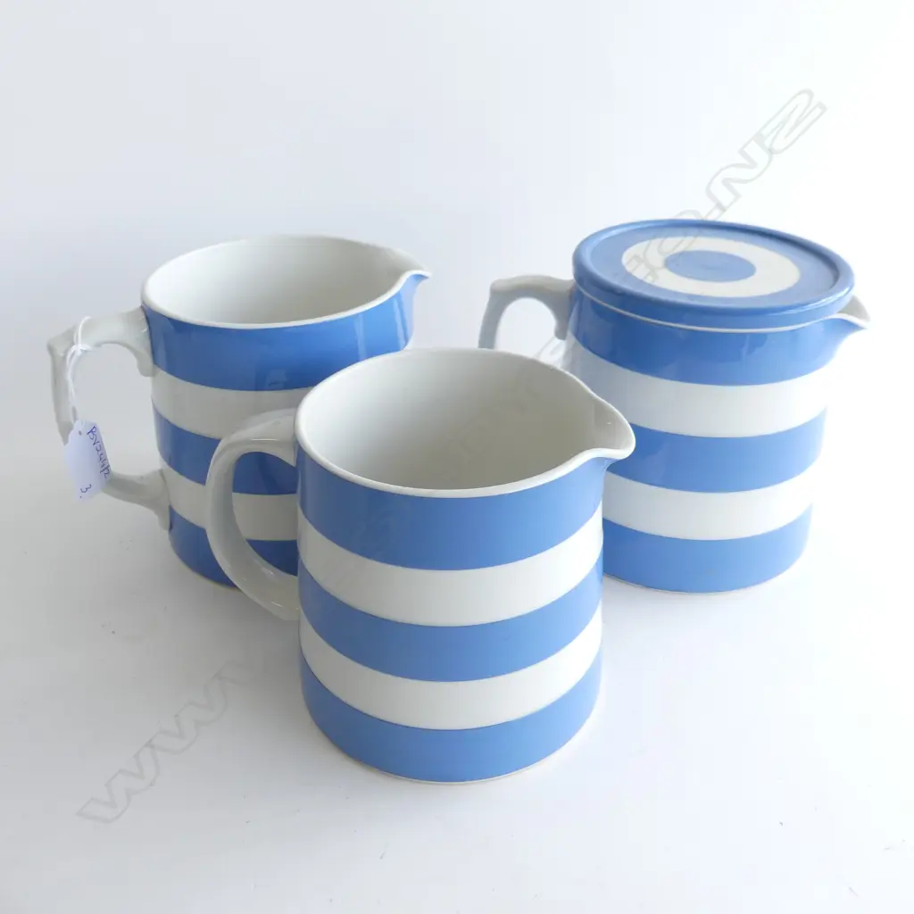 3 CORNISH WARE JUGS (1 w. LID) H.130mm Image 1++