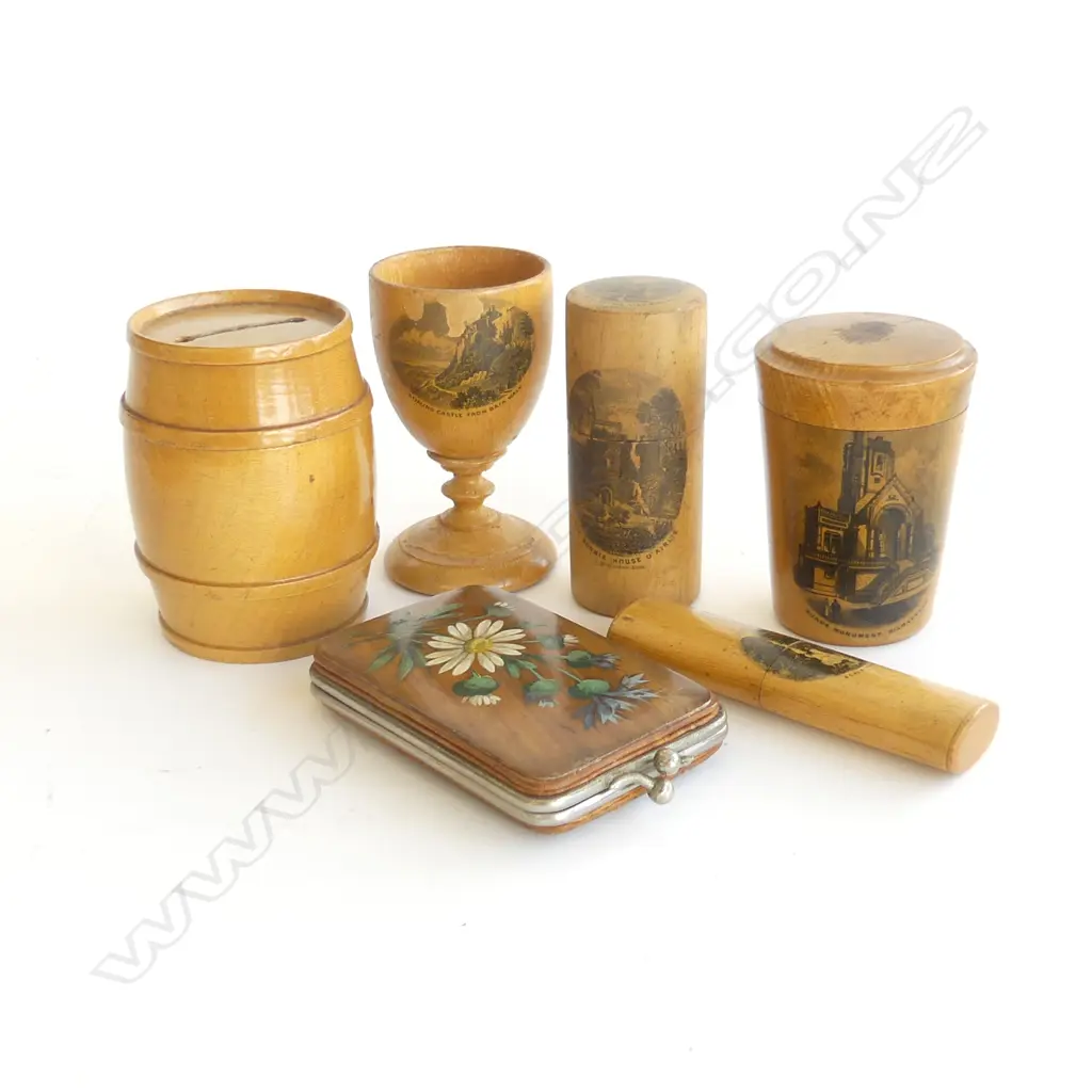 SMALL BOX OF 6PCS MAUCHLINE WARE Image 1++