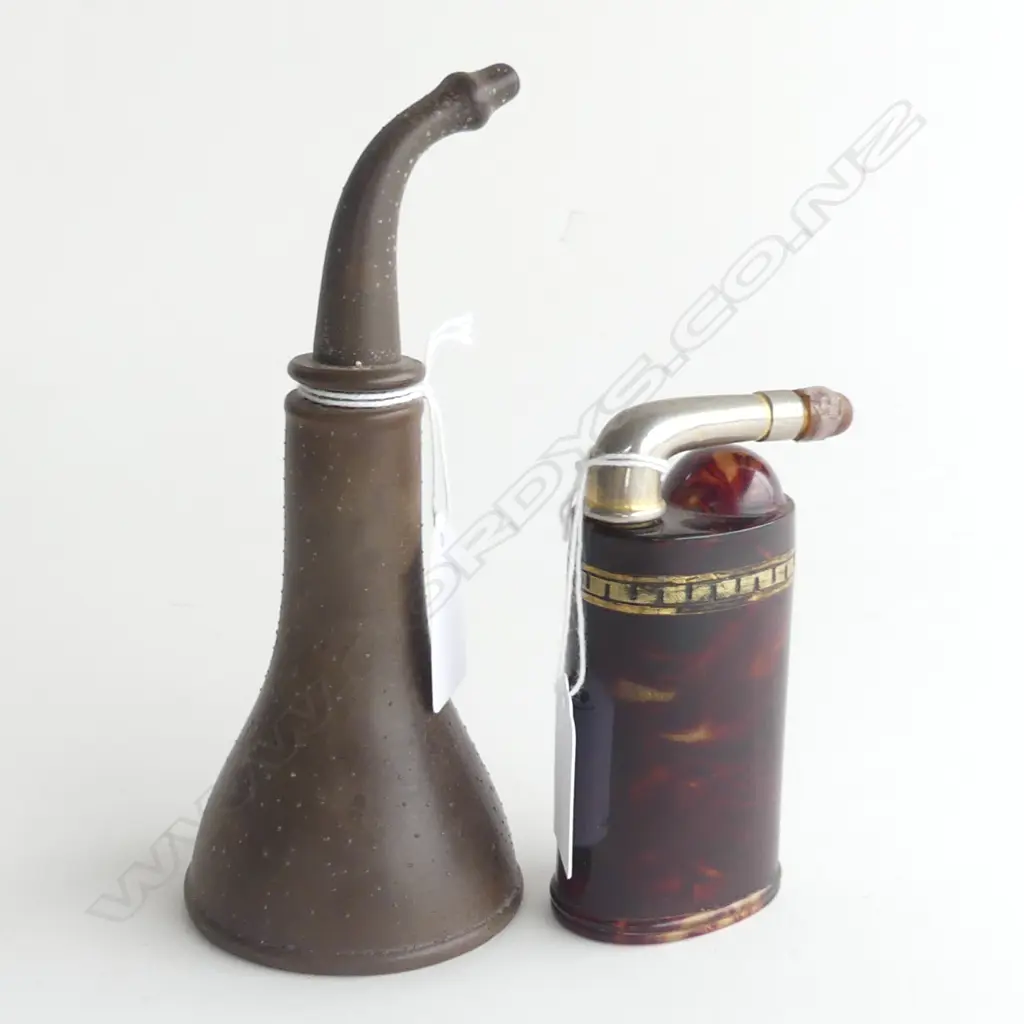 2 ANTIQUE HEARING EAR TUMPETS 1 TOURTISHELL 110 MM & 160MM Image 1++
