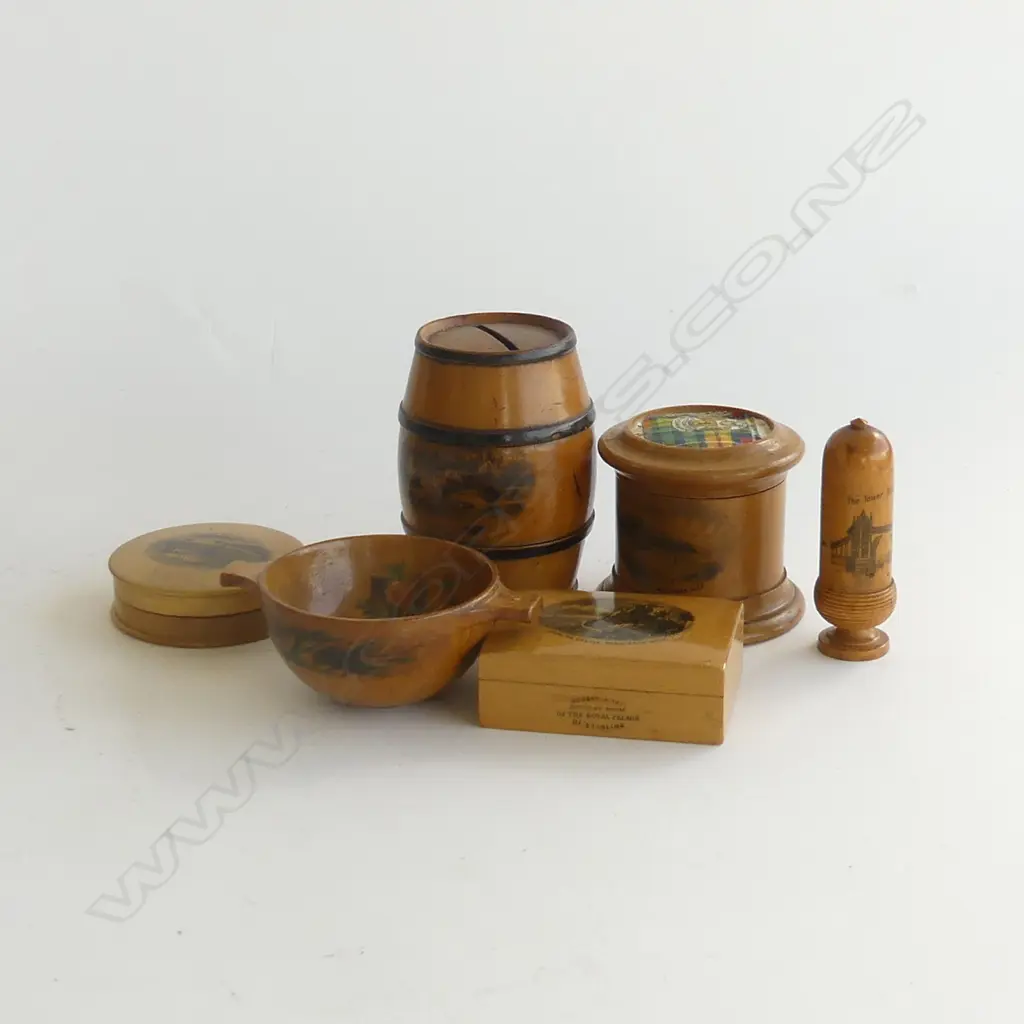 SMALL BOX OF 6PCS MAUCHLINE WARE Image 1++