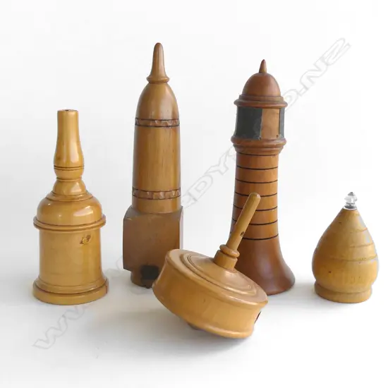 SMALL BOX 5PCS TREEN SPINNING TOP ETC