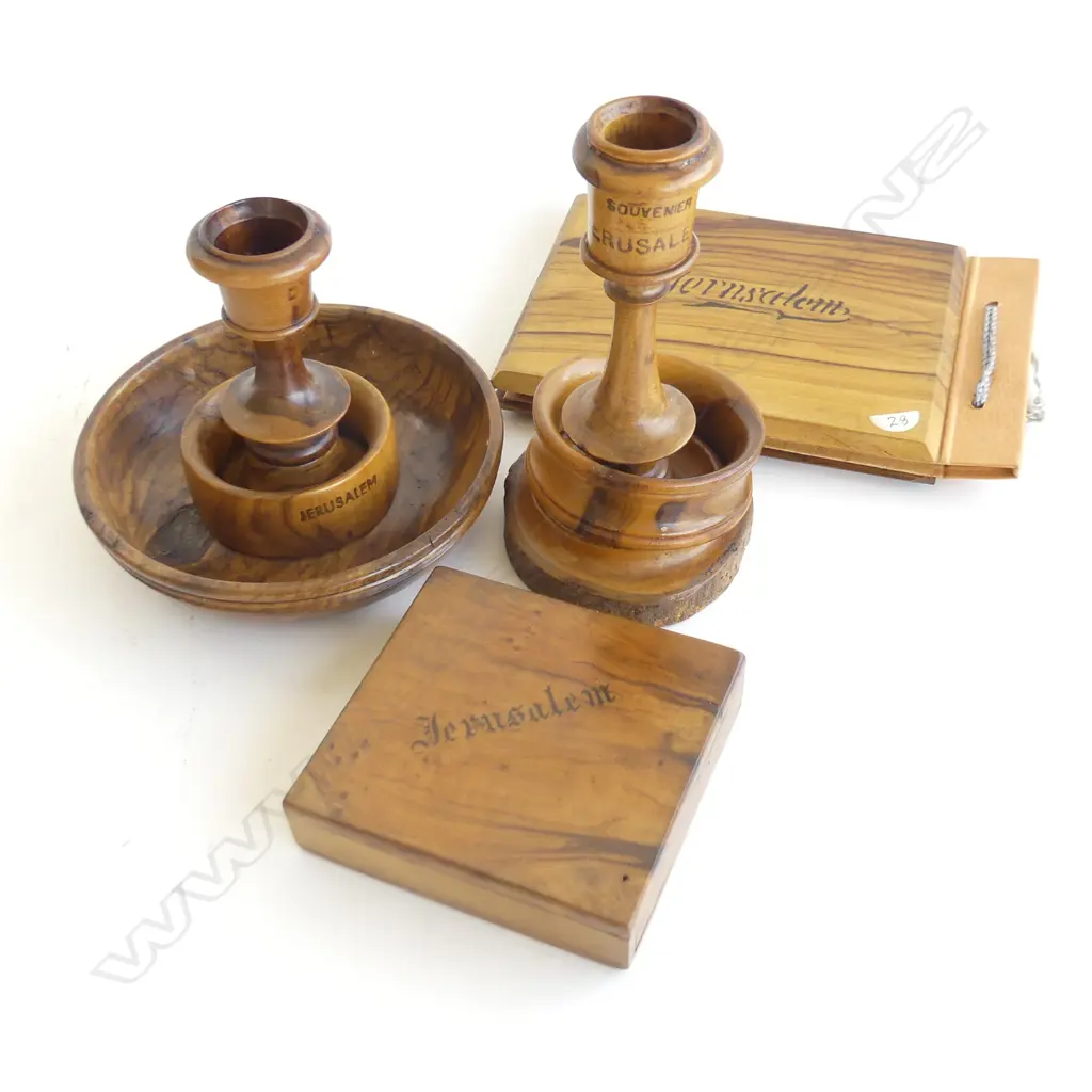SMALL BOX OF 6PCS OLIVE WOOD HOLY LAND SOVS Image 1++