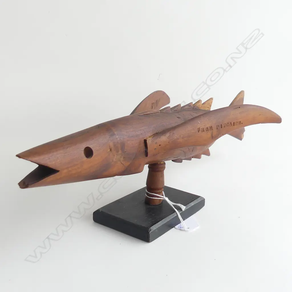 PITCAIRN ISLAND CARVED WOODEN FLYING FISH L.425mm Image 1++