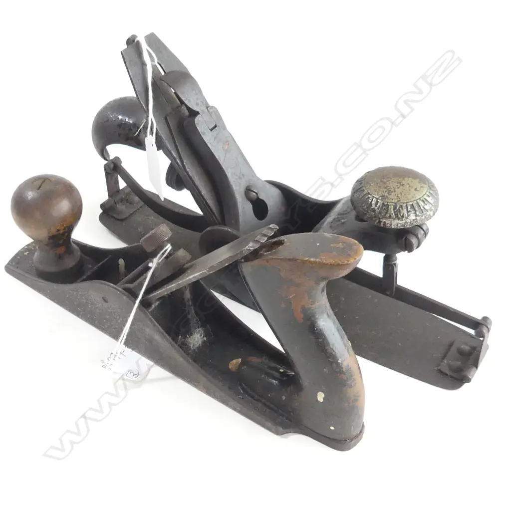 2 STANLEY METAL PLANES No 113 L.260mm & A No 40  Image 1++