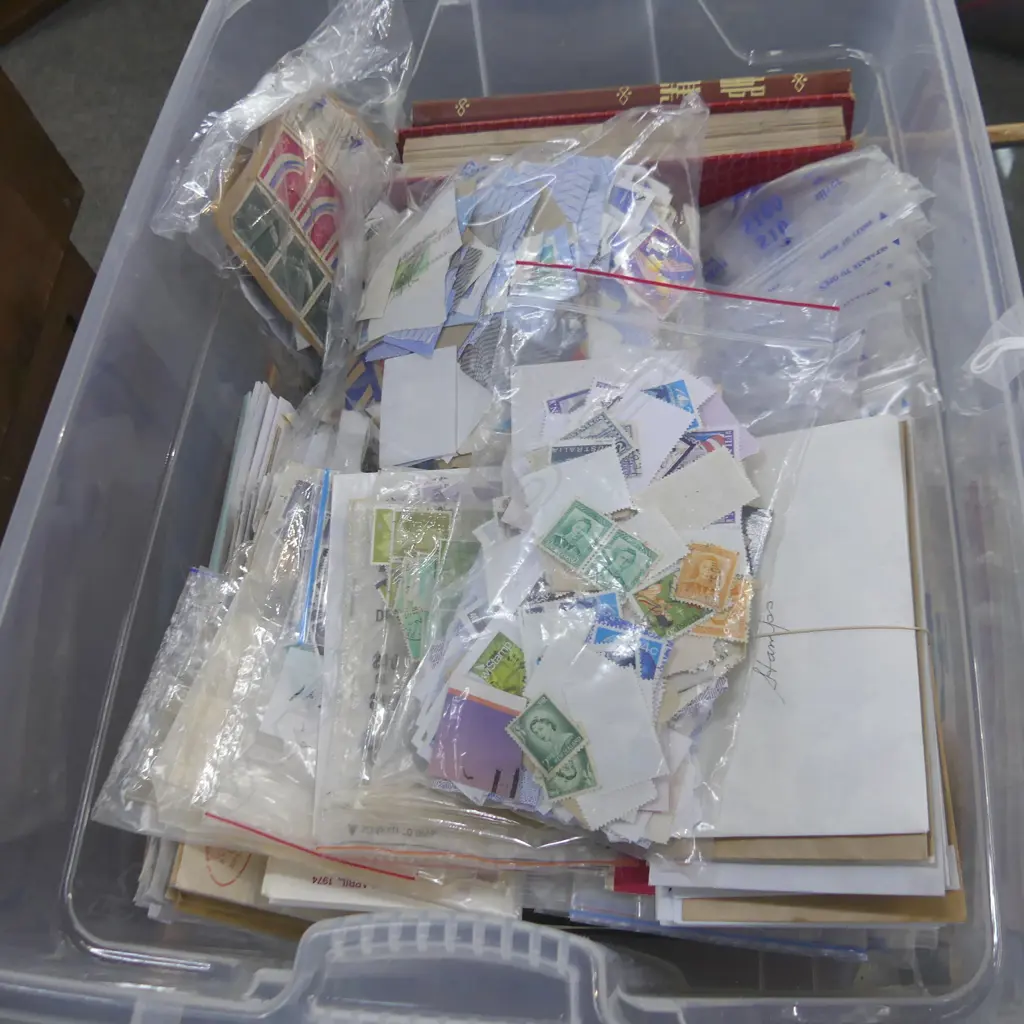 COLLECTION WORLD STAMPS Image 1++