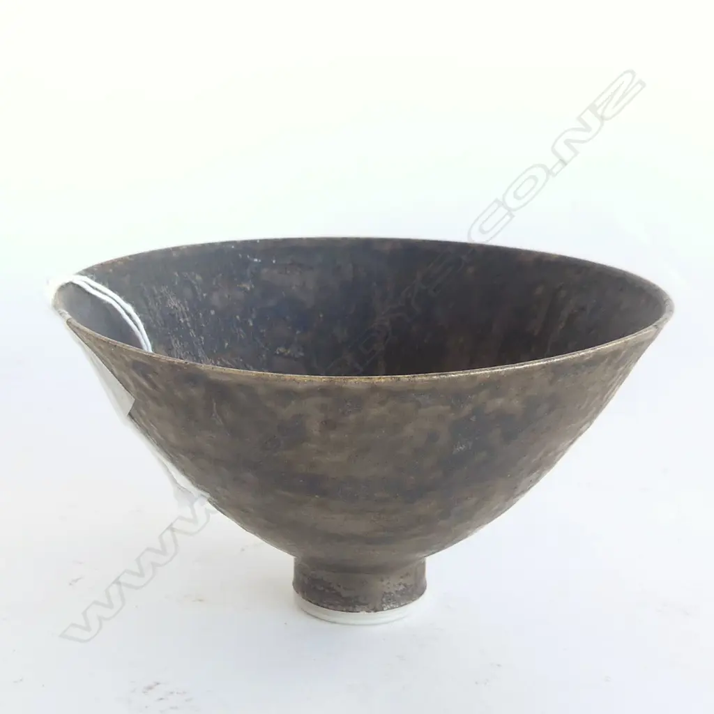 LUCIE RIE STYLE STUDIO POTTERY BOWL 125mm dia Image 1++