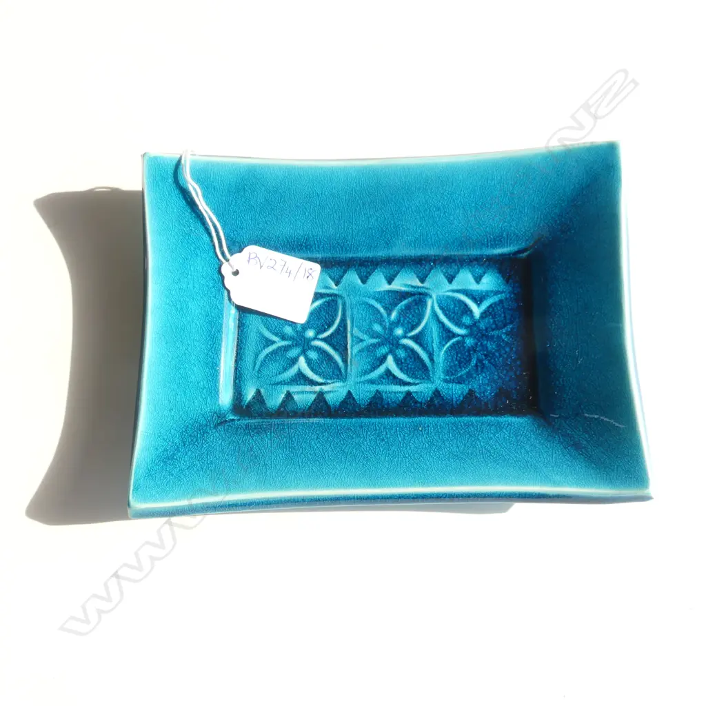 MERILYN WISEMAN BLUE DISH 135x185mm Image 1++
