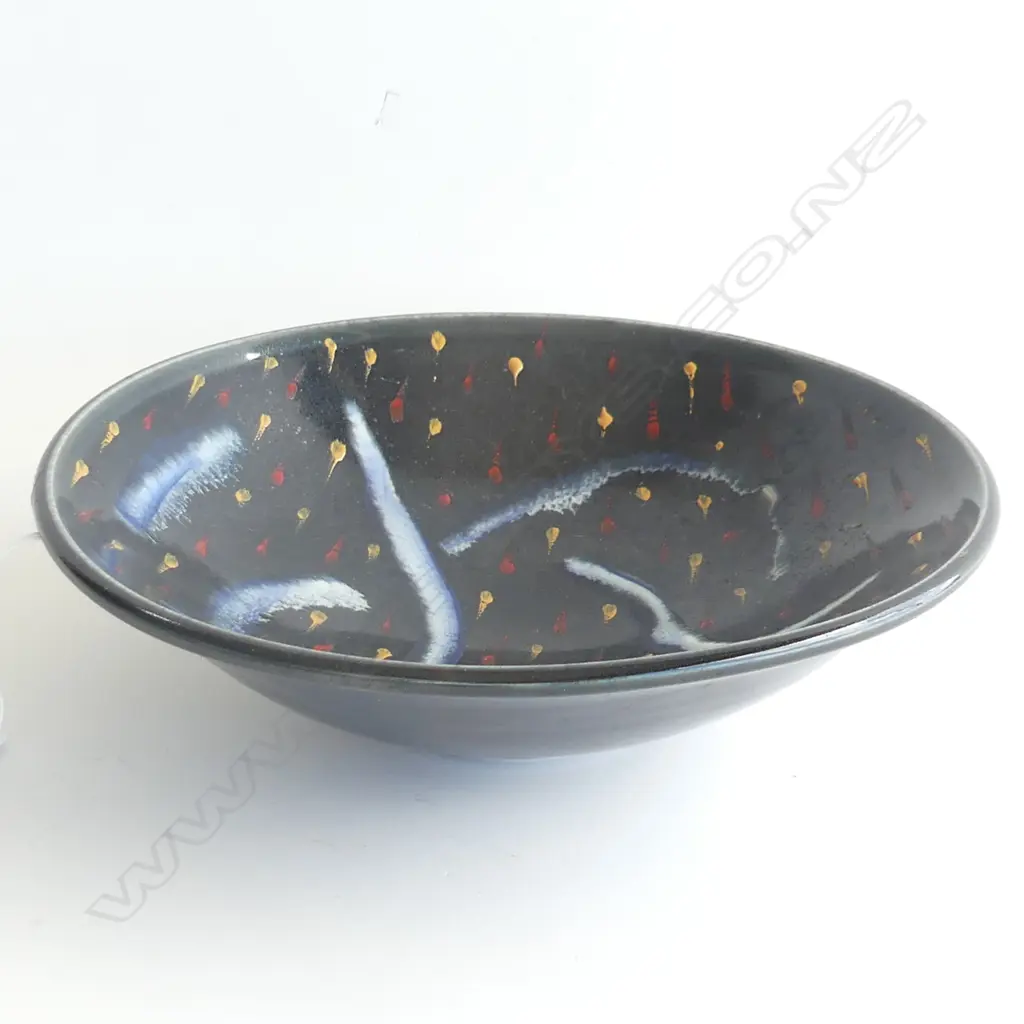 PETER LANGE BLACK BOWL coloured highlights 210mm dia Image 1++