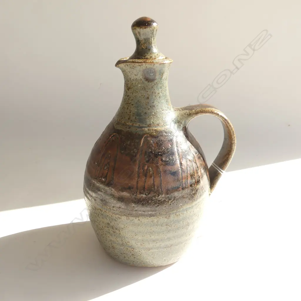 ADRIAN COTTER STUDIO POTTERY DECANTER w. STOPPER H.225mm Image 1++