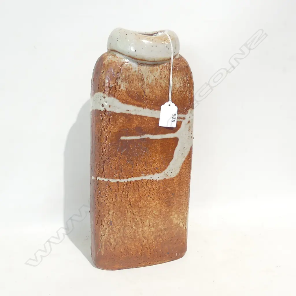 DON THORNLEY SHINO GLAZE TALL VASE, H. 360MM Image 1++