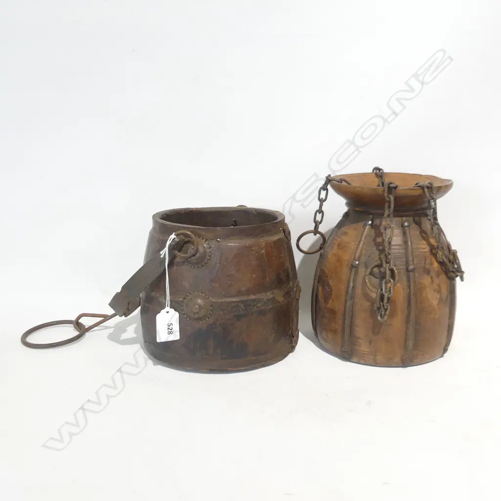 TWO VINTAGE HANGING POTS H. 460, 610MM Image 1++