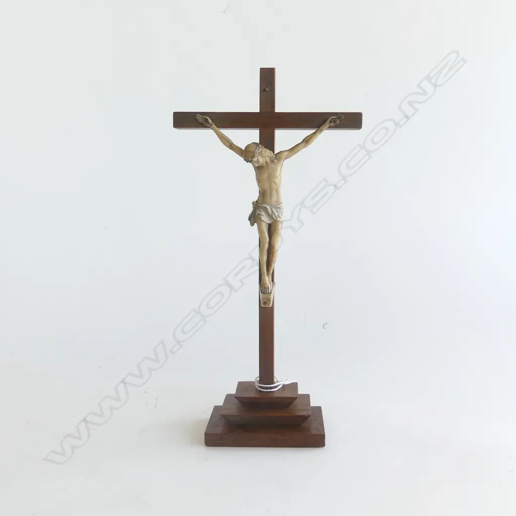 VINTAGE JESUS ON WOODEN CRUCIFIX H.230mm wrist broken Image 1++