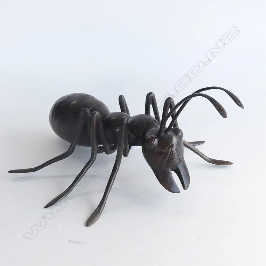 BRONZE ANT  L. 500MM Image 1++