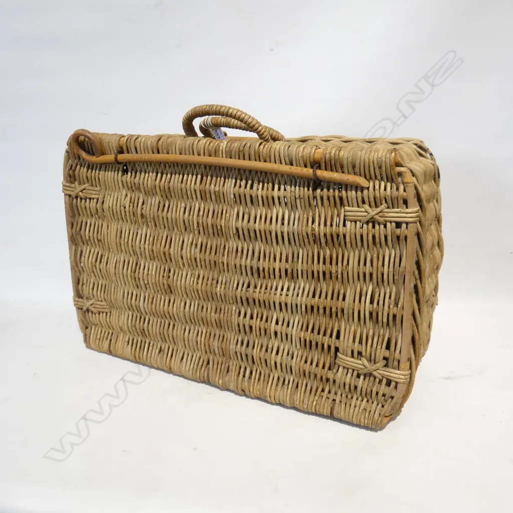 WOVEN CANE PICNIC BASKET W.500mm Image 1++